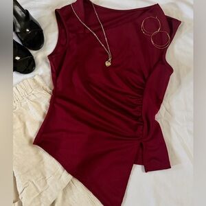 SHEIN Burgundy Asymmetrical Sleeveless Top